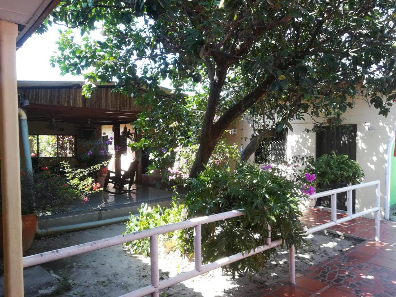 Hotel Sol Y Mar Curumani ภายนอก รูปภาพ
